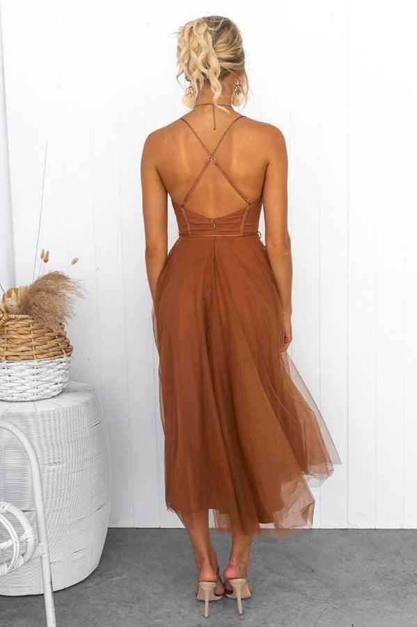 Elegantes Maxikleid aus Chiffon mit Trägern für eine moderne Prinzessinnenparty