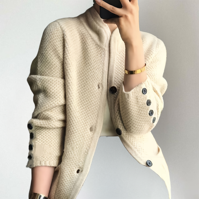 Brigitte – Eleganter und trendiger Cardigan für einen perfekten Look