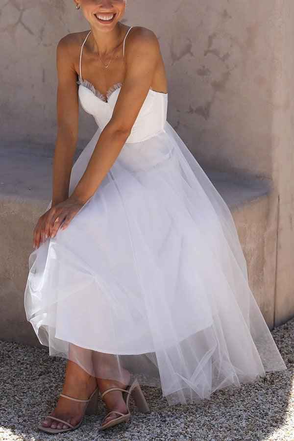 Elegantes Maxikleid aus Chiffon mit Trägern für eine moderne Prinzessinnenparty