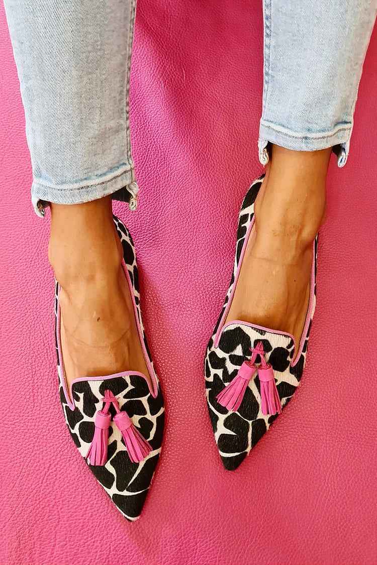 Elegant Pointed-Toe Loafers with Tassels