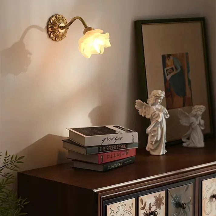 BlossomGlow | Wandapplice aus gepatchtem Kupfer im Vintage-Stil, Retro-Eleganz für Ihre Innendekoration