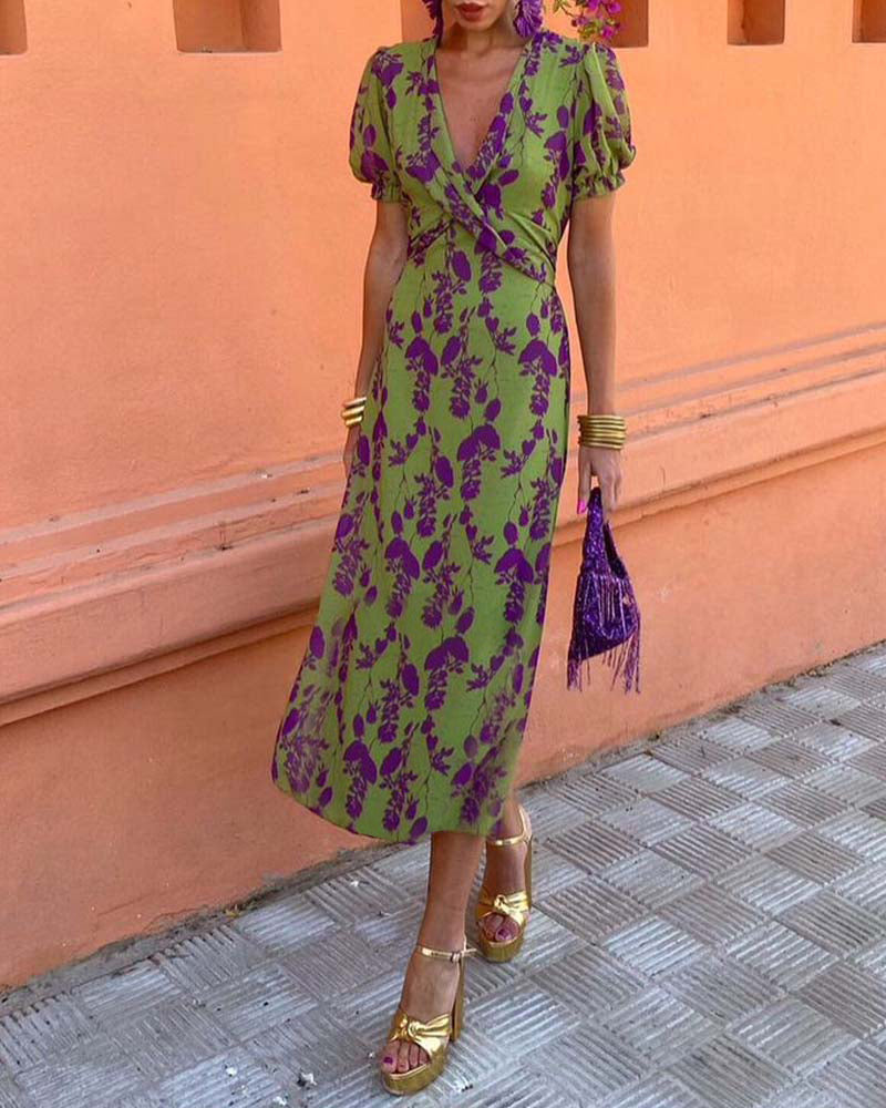 Elegantes Blumenkleid für einen anspruchsvollen Stil