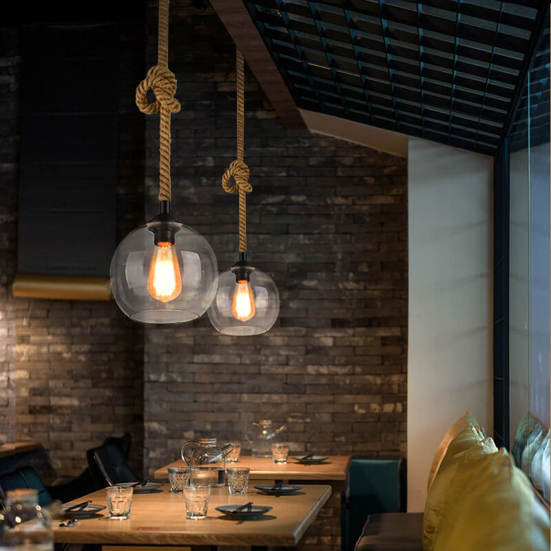 Glaskugel-Pendelleuchte mit Hanfseil - Vintage Lichtdesign