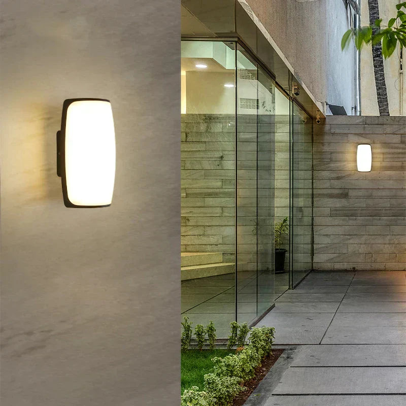 Astyra - Moderne schwarze Außenwandlampe mit LED und IP65 Wasserdichtigkeit