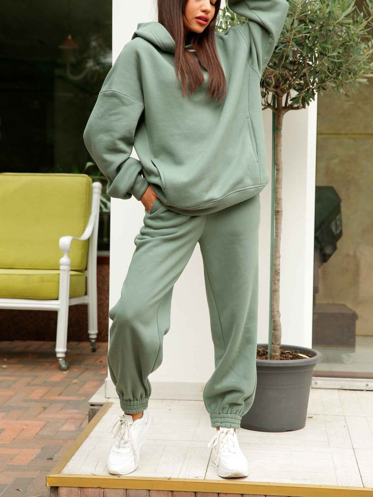 Fashionable solid color hooded sweatshirt casual two-piece suit