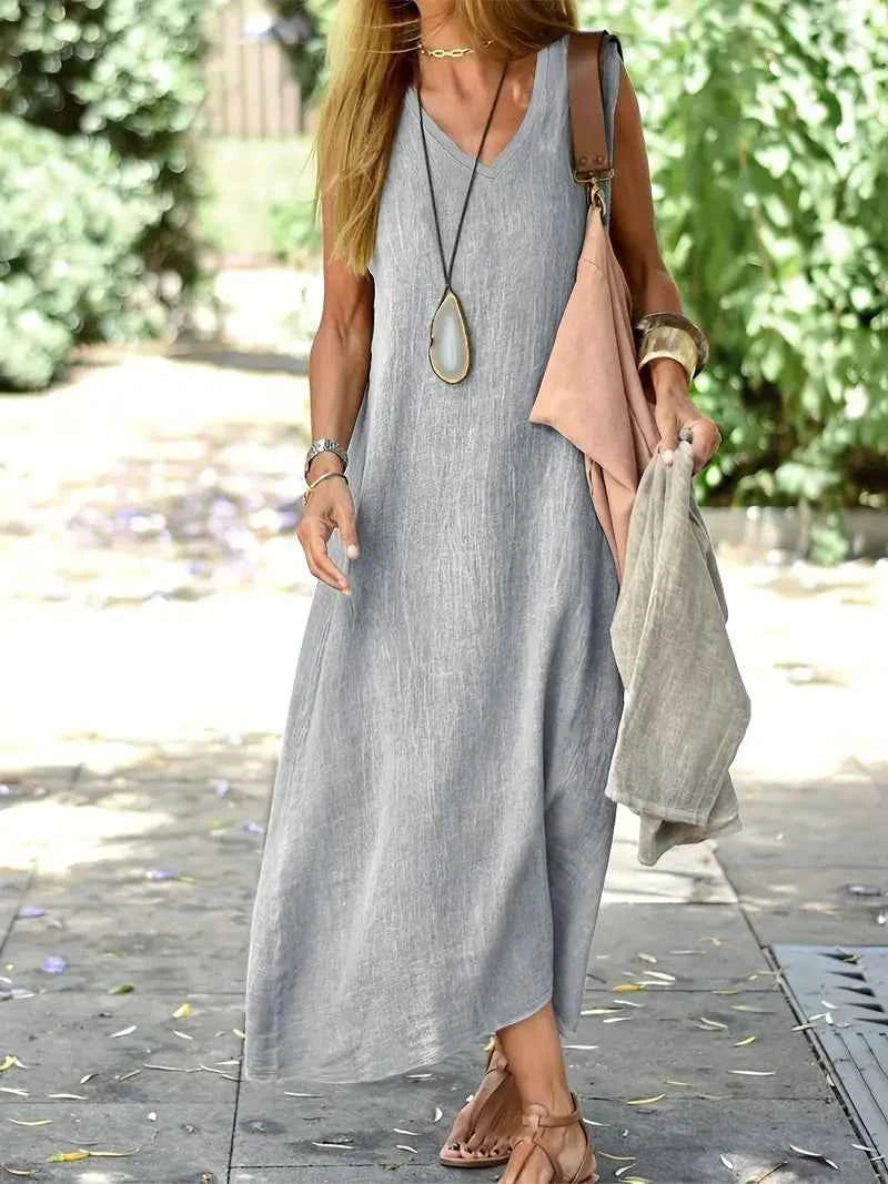 ADRIANA | Langes Sommerkleid mit fließendem Schnitt und natürlichem Stil für sonnige Tage