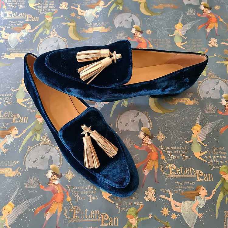 Mitternachts-Eleganz: Luxuriöse Loafer mit Champagner-Quasten