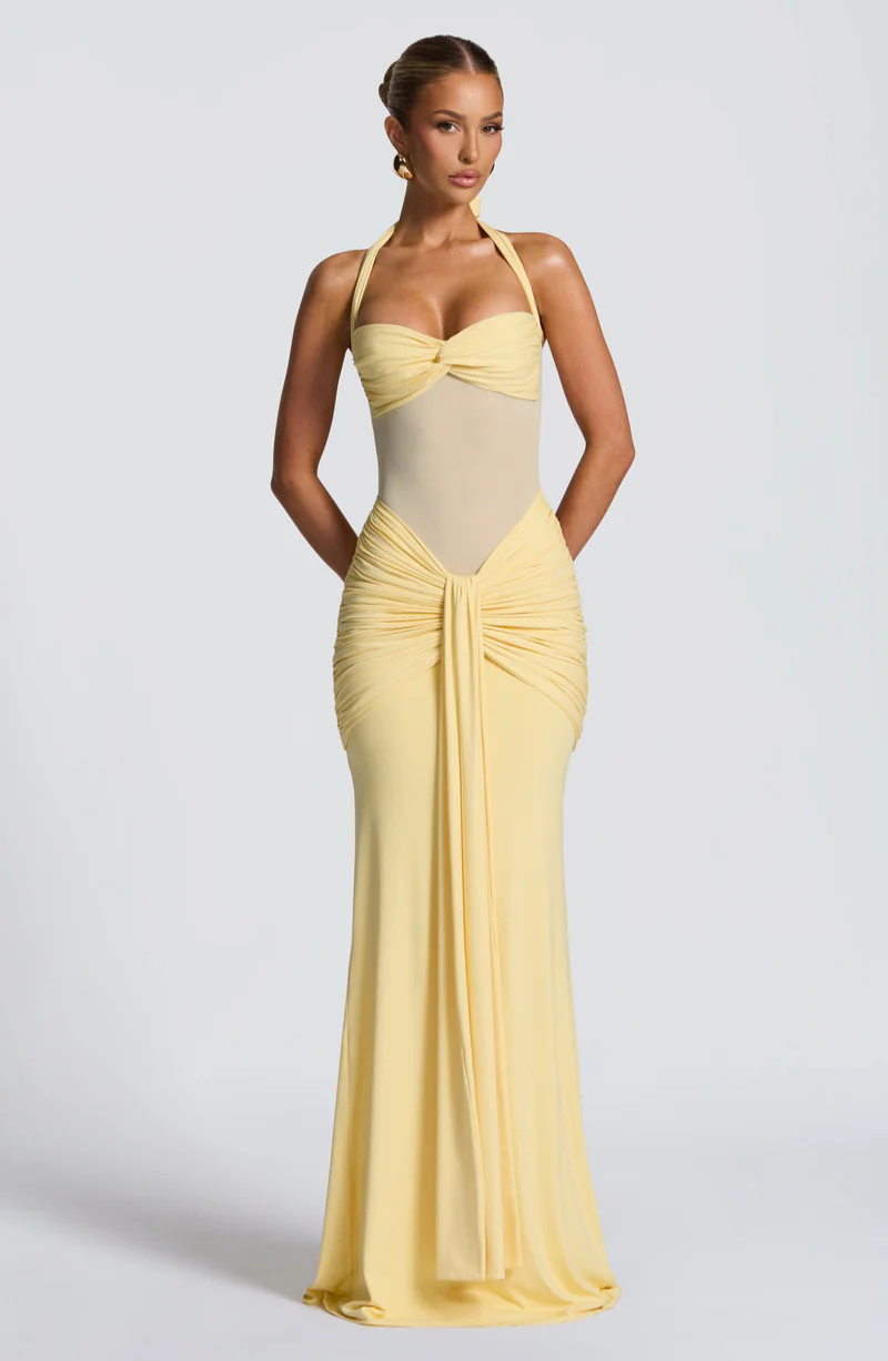 Sirenen-Sanduhr-Abendkleid — Betörende Silhouette, Zeitloser Glamour
