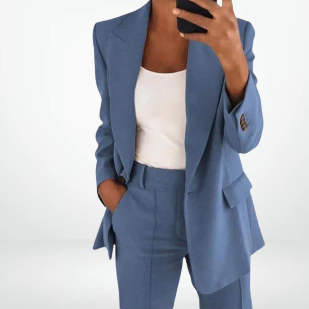 Moderner urbaner Damen-Anzug, stilvoll und elegant für einen trendigen Look