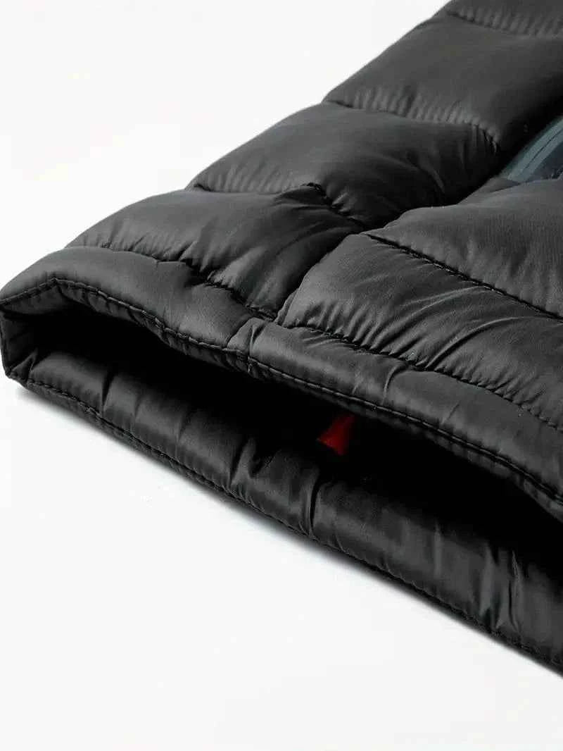 Schicke Kapuzenjacke mit moderner Passform