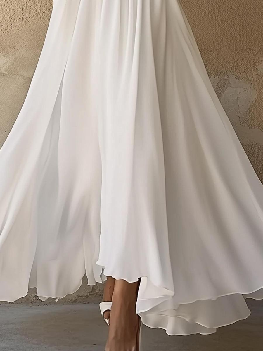 Elegantes langes Vintage-Kleid mit V-Ausschnitt in Weiß
