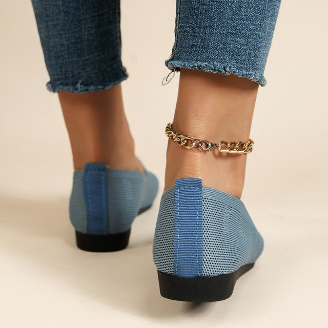 Sneaker slip-on ariose con taglio basso per donna
