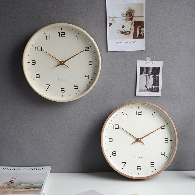Wandholzuhr aus Holz – Skandinavische Eleganz, zeitloses Design und natürlicher Charme