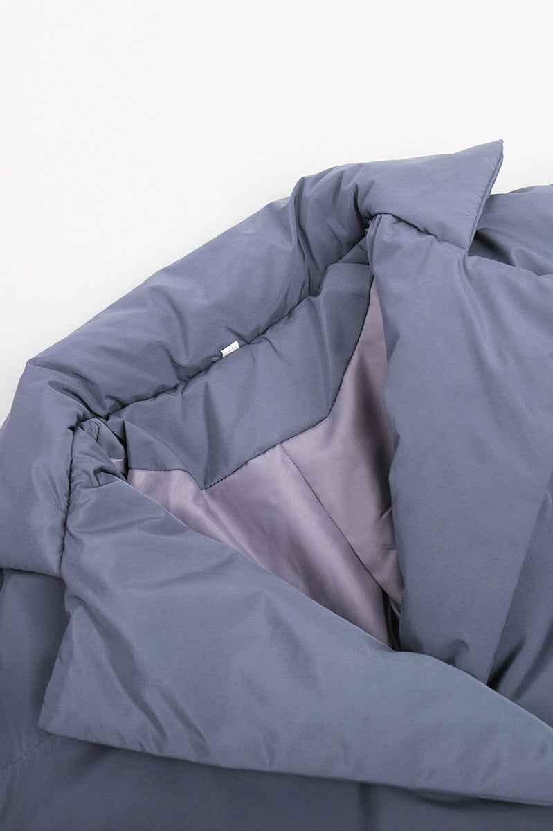 Eleganter, taillierter Wintermantel mit Revers und Gürtel