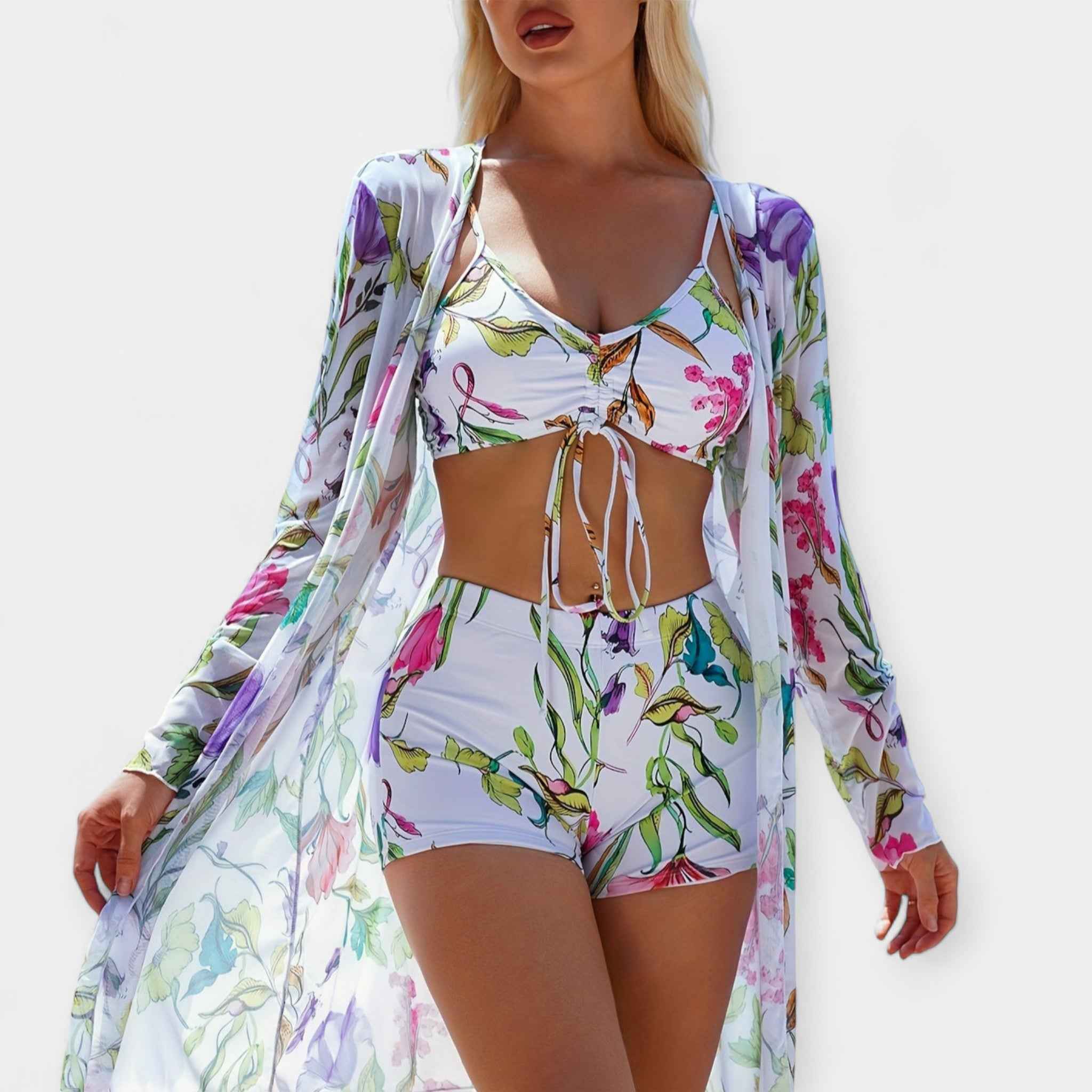Hochtaillierter Bikini und Strandmode