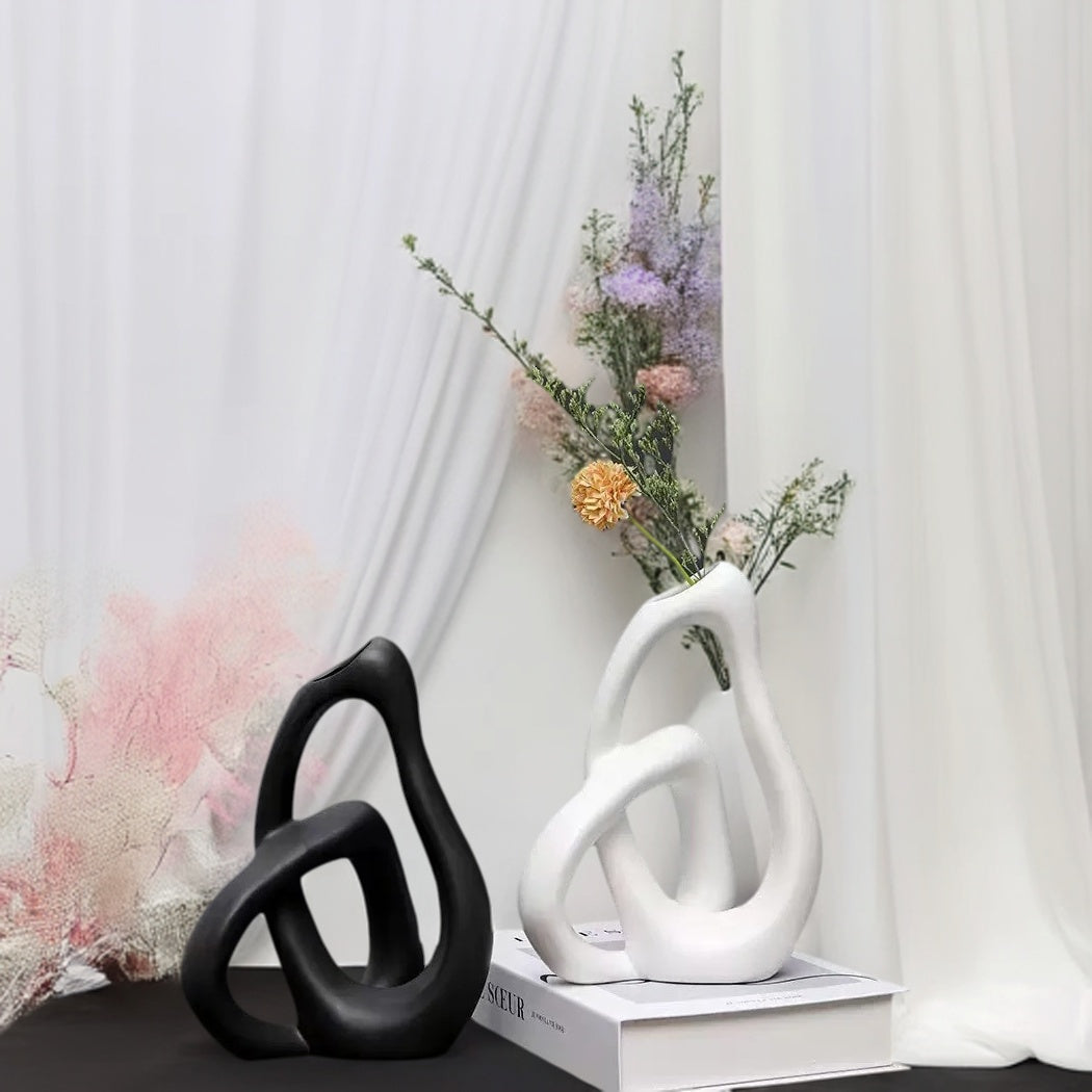 Zeitlose Keramikvase - Minimalistische Wohnaccessoires