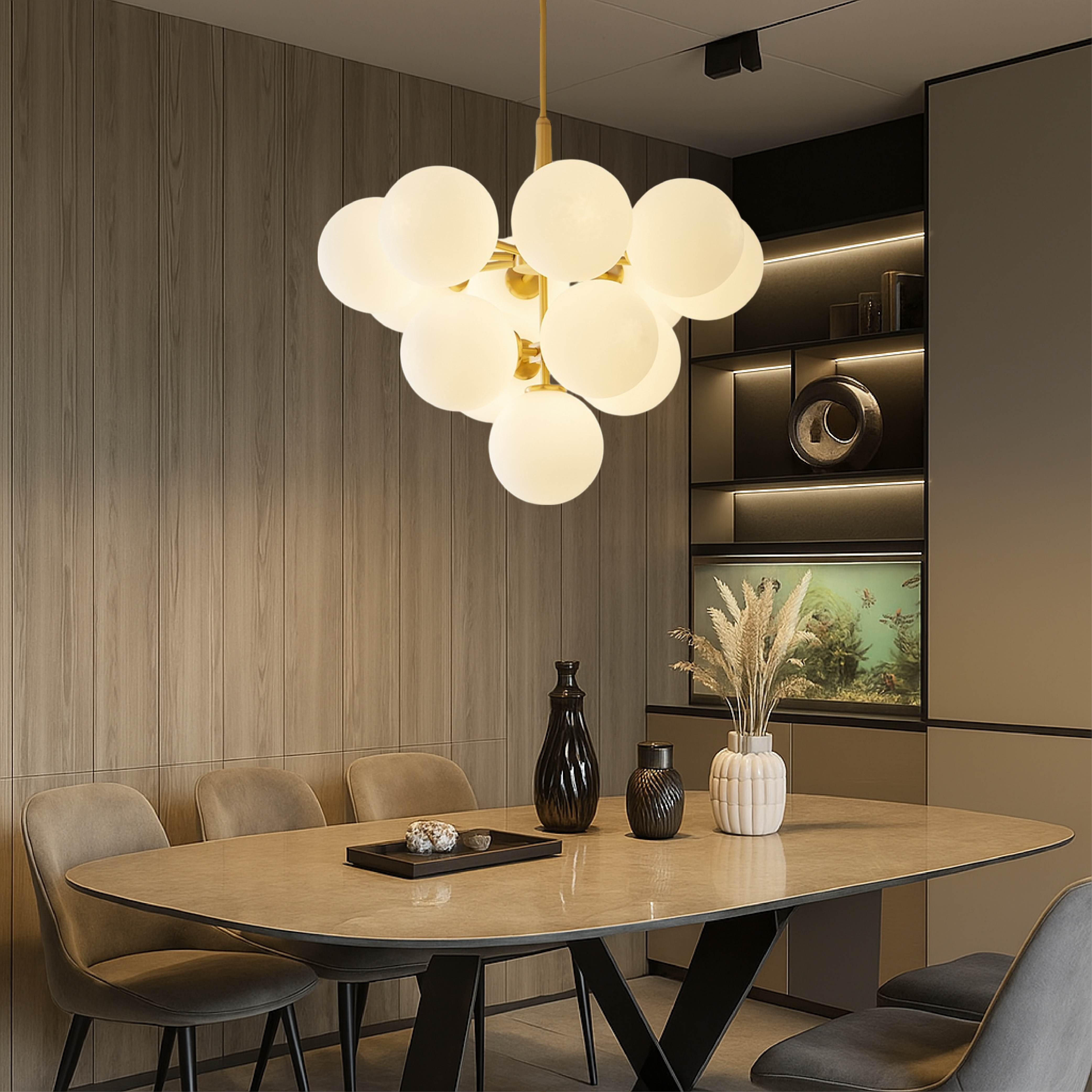 Auralith - Elegante skandinavische Kronleuchter mit Glaskugeln für eine luxuriöse Atmosphäre