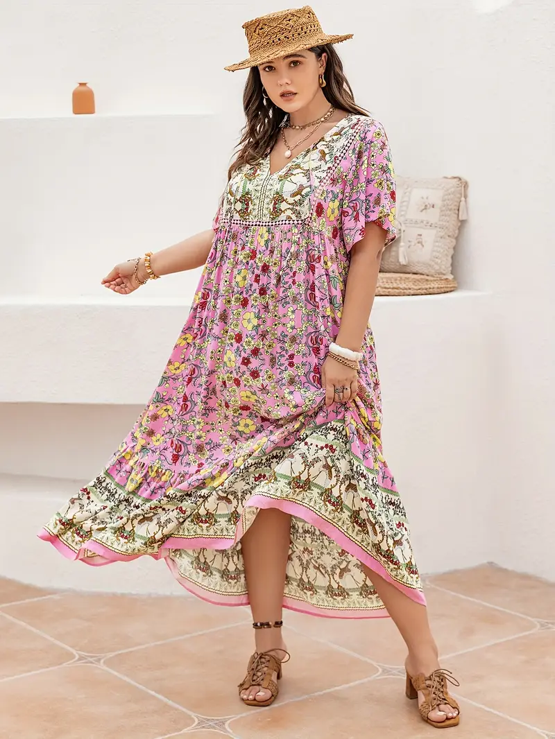 Plus-Size Boho-Blumen-Maxikleid – Fließender, figurschmeichelnder Stil