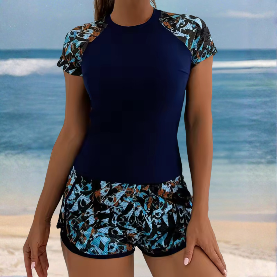 Schmeichelhaftes kurzärmliges zweiteiliges Bikini-Set
