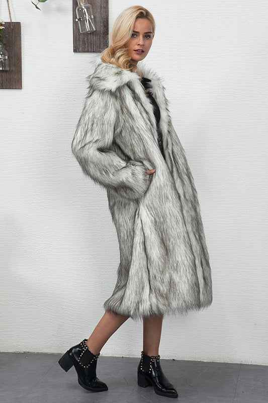 Langer Faux-Fur-Mantel in Übergröße für einen eleganten und warmen Look