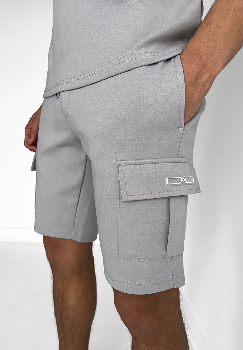 KAI – Lässiges Slim-Fit Ensemble für einen zeitgenössischen Stil