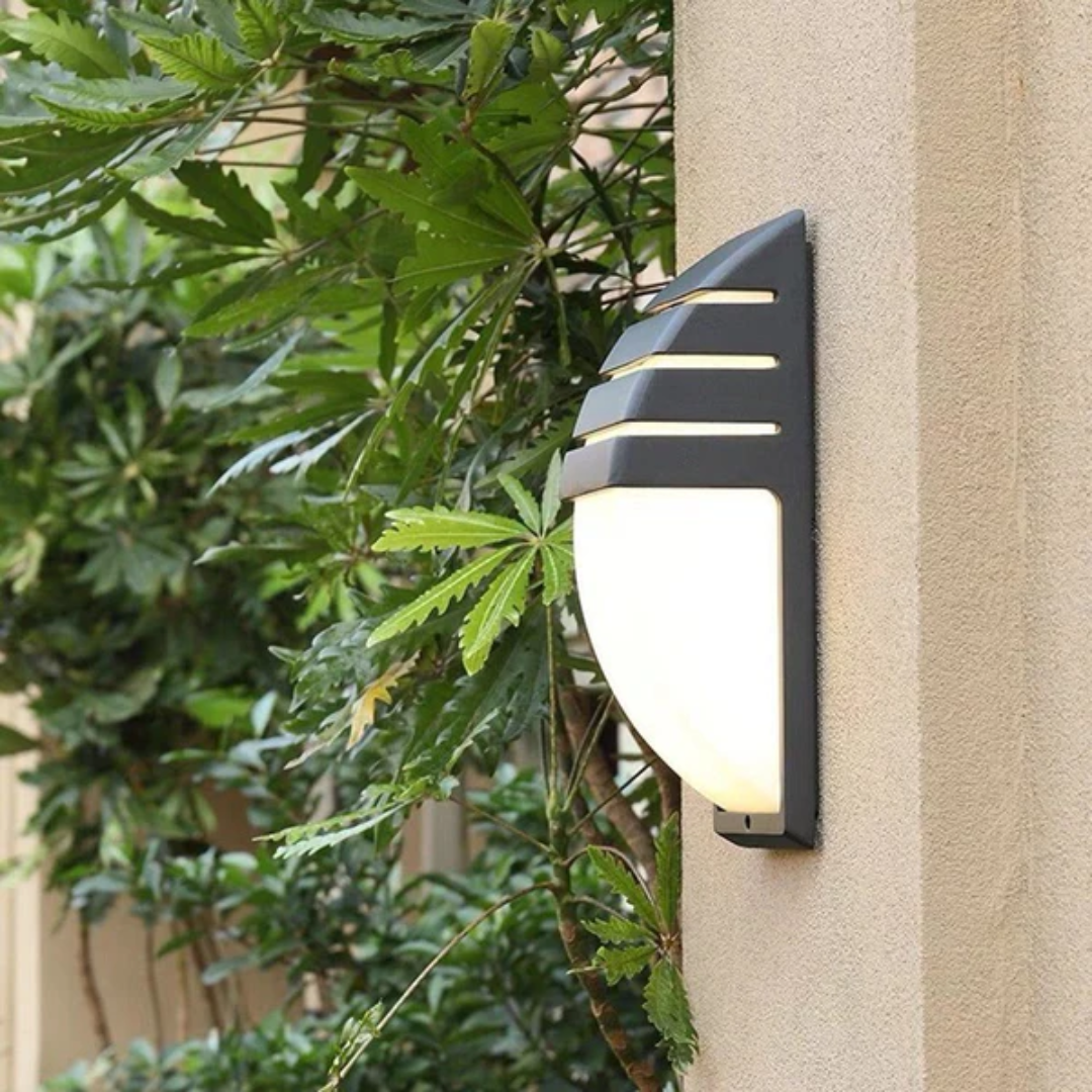 Zymor – Moderne Außenwandleuchte mit empfindlichem Bewegungsmelder für energieeffiziente Außenbeleuchtung