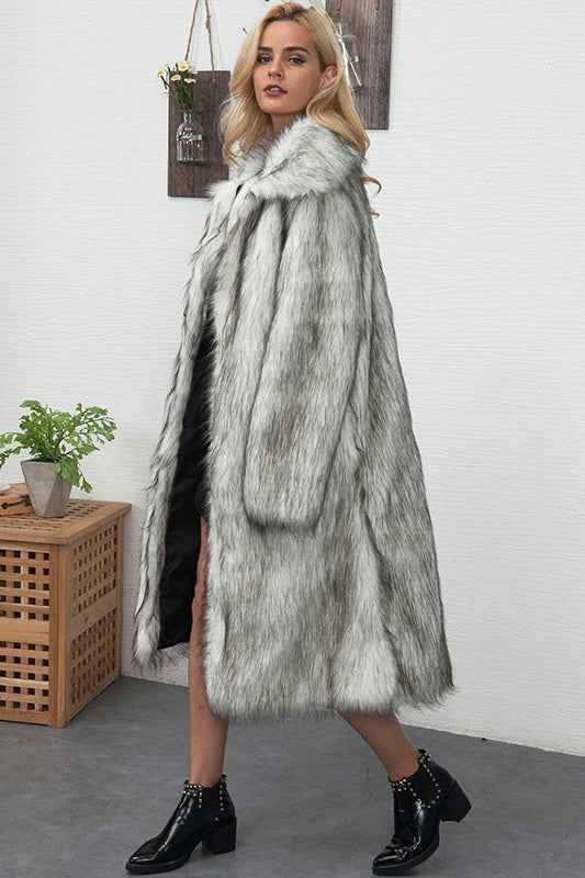 Langer Faux-Fur-Mantel in Übergröße für einen eleganten und warmen Look