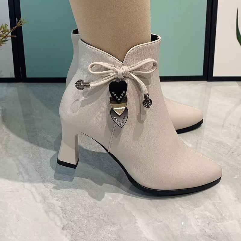Elegante spitze Ankle-Boots mit stilvoller Schleifenverzierung