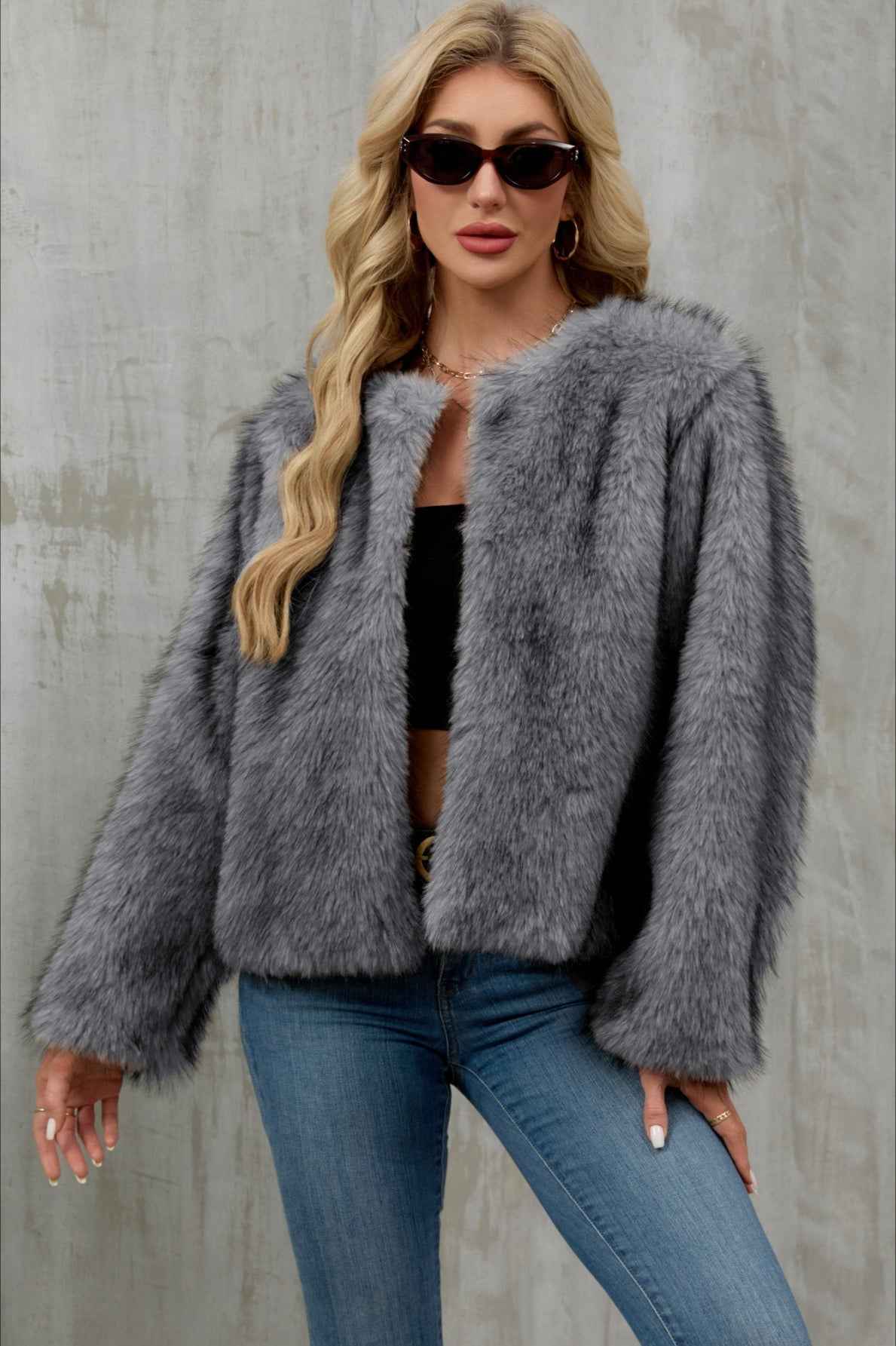 Kurzer Plüsch-Cardigan mit kurzem Flausch für einen gemütlichen und trendigen Look