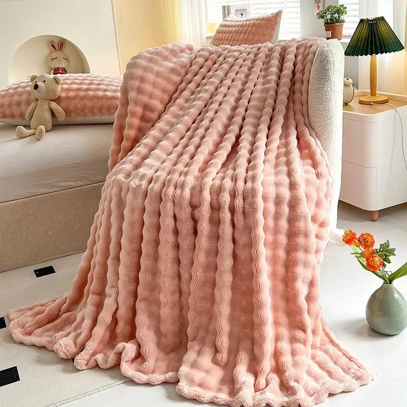 Strukturierte Korallenfleece-Kuscheldecke für Sofa und Bett