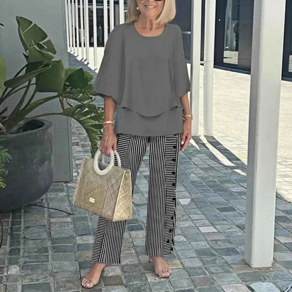 Minimalistisches coordinación Set mit einem eleganten Akzent