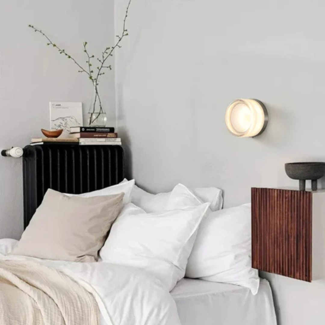 Luxe Gleam Wandlampe - Elegante Innenbeleuchtung für eine stilvolle Atmosphäre