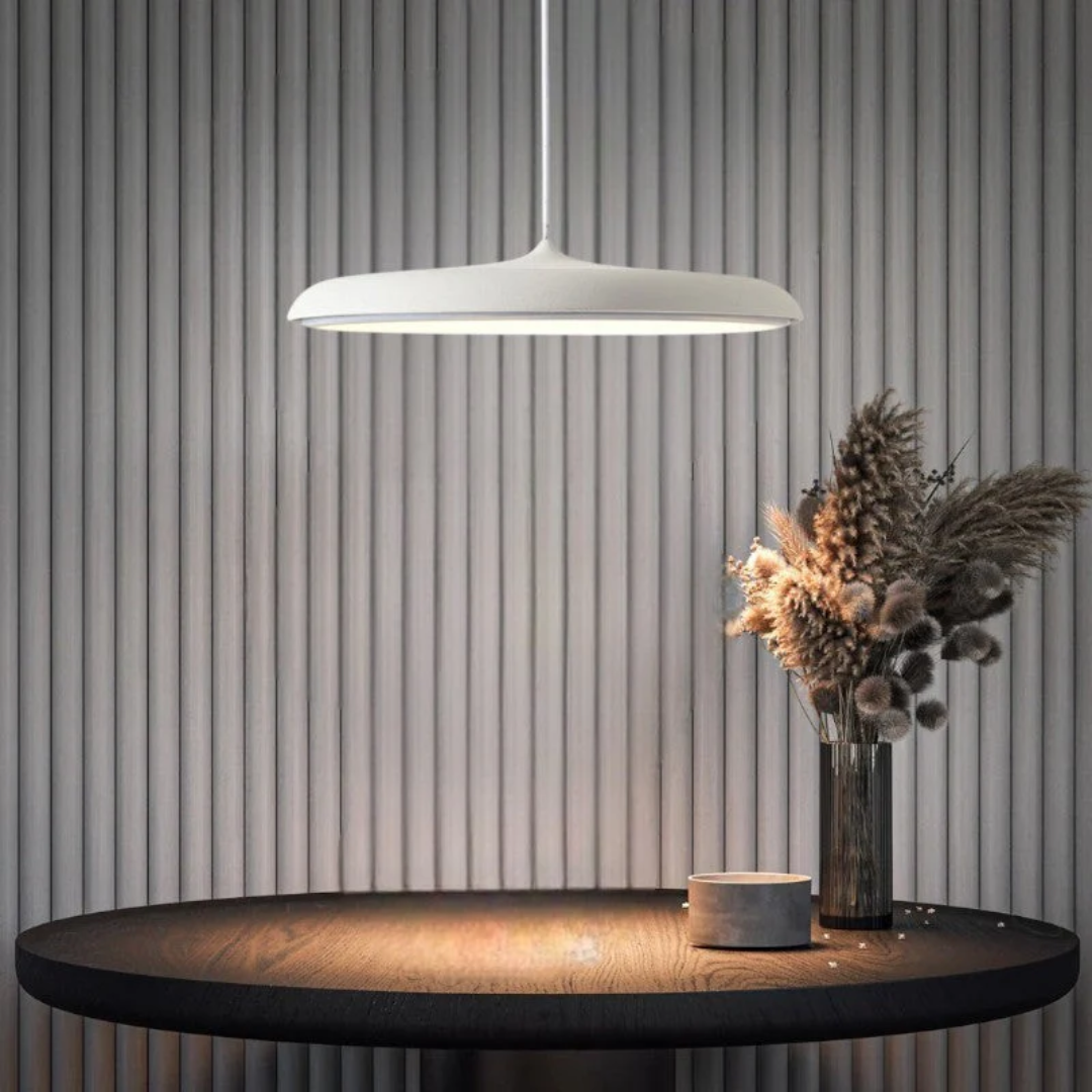 Olyra - Elegant skandinavisches Design Hängeleuchte für ein luxuriöses Interieur