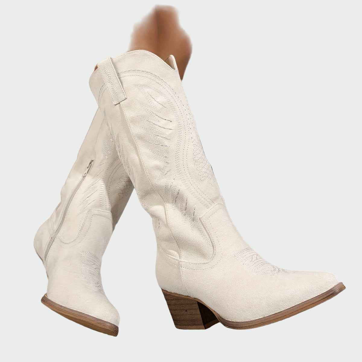 Stilvolle bestickte Western-Stiefeletten für einen modischen Look