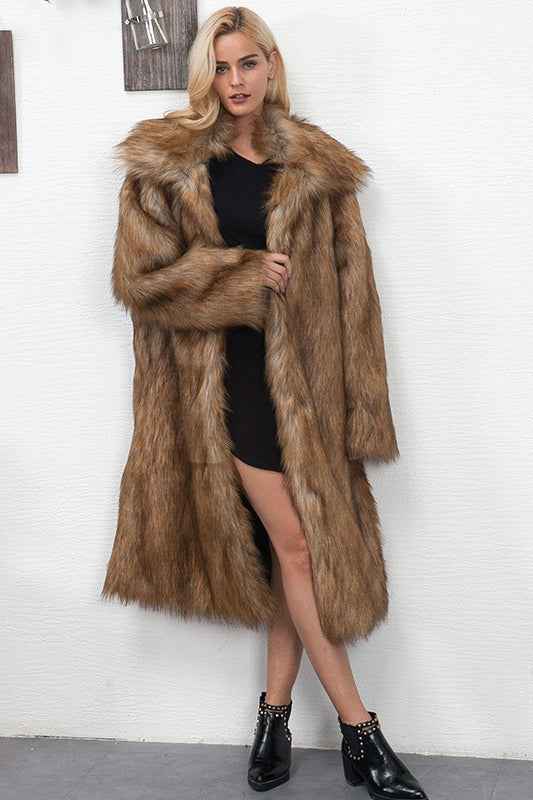 Langer Faux-Fur-Mantel in Übergröße für einen eleganten und warmen Look