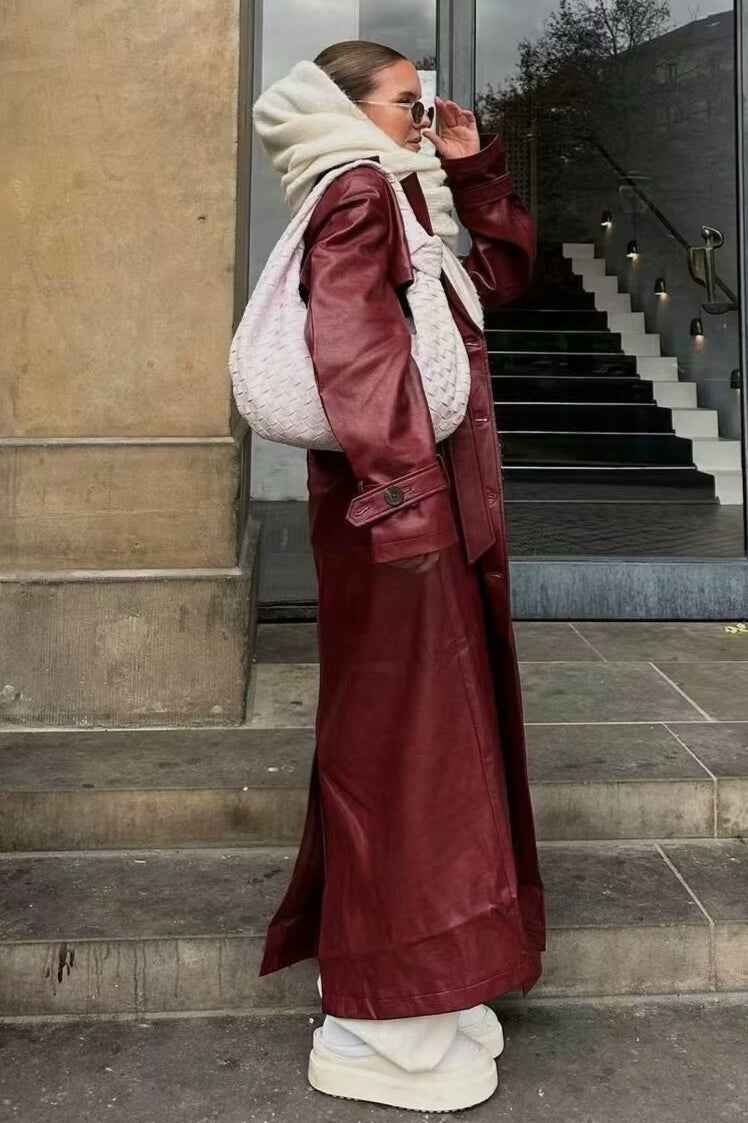 Klassischer Leder-Trenchcoat mit lockerer Passform für einen stilvollen Look