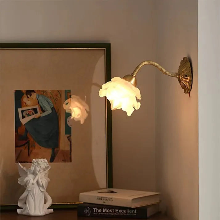 BlossomGlow | Wandapplice aus gepatchtem Kupfer im Vintage-Stil, Retro-Eleganz für Ihre Innendekoration