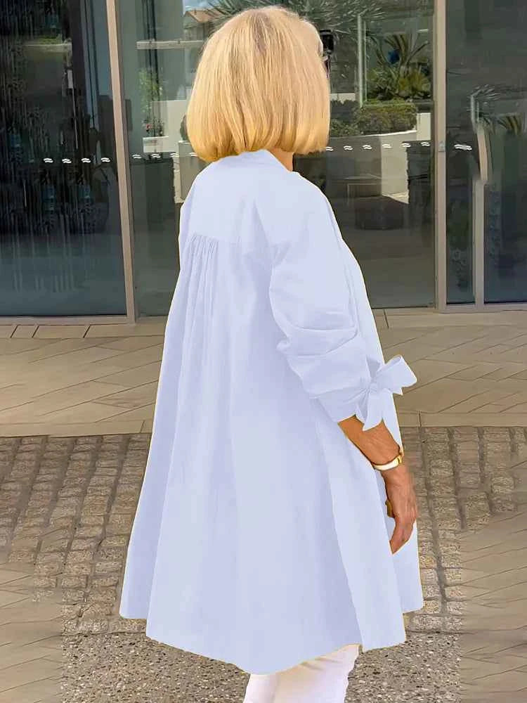 Elegantes Schwingendes Schnitt Zwei-Stück-Outfit, das die Figur schmeichelt