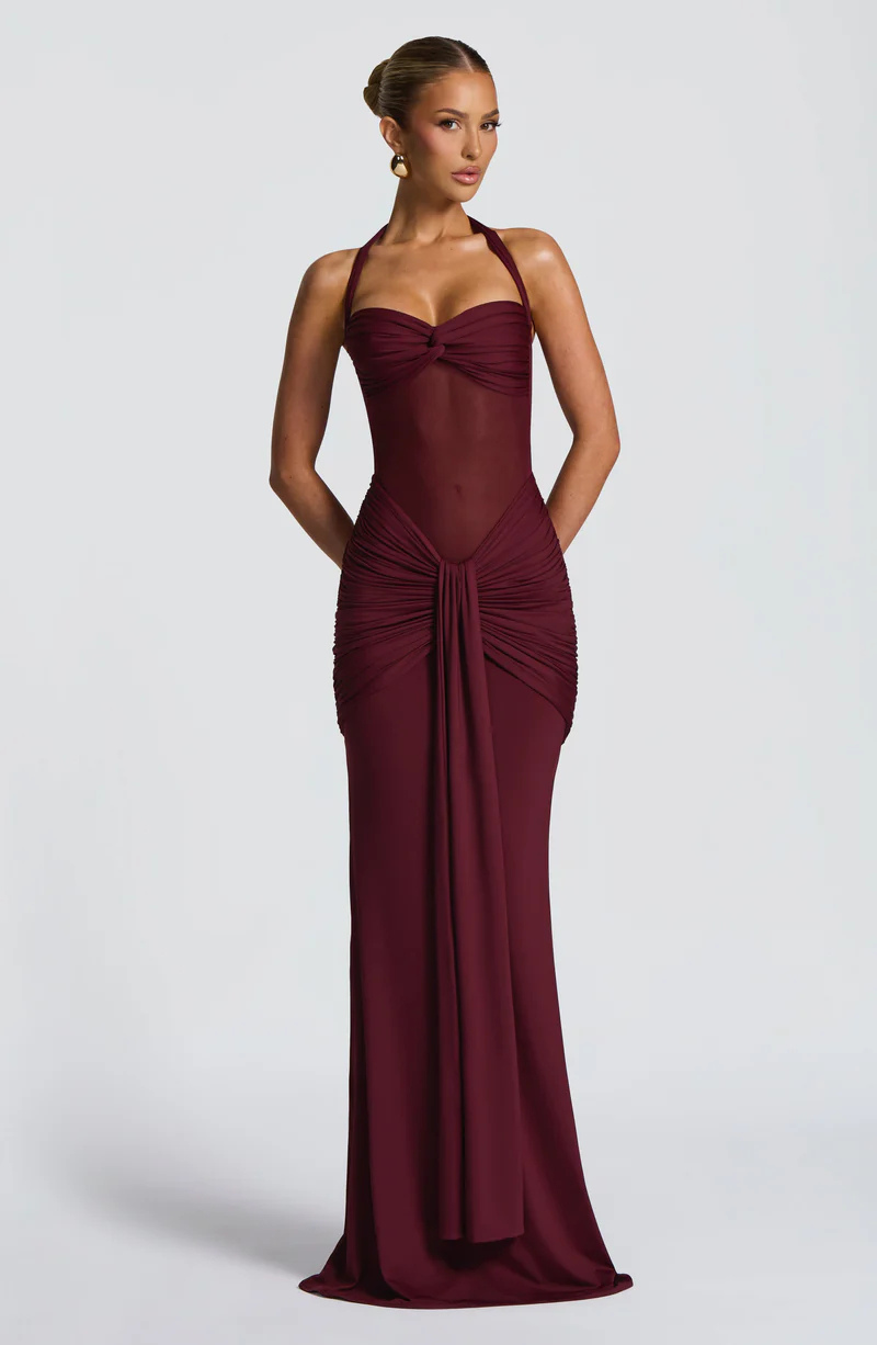 Sirenen-Sanduhr-Abendkleid — Betörende Silhouette, Zeitloser Glamour