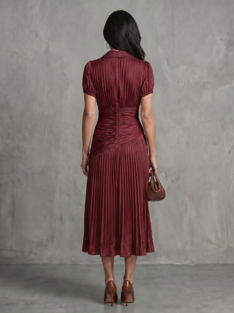 Theodora | Gestreiftes Midikleid mit plissierter Taille