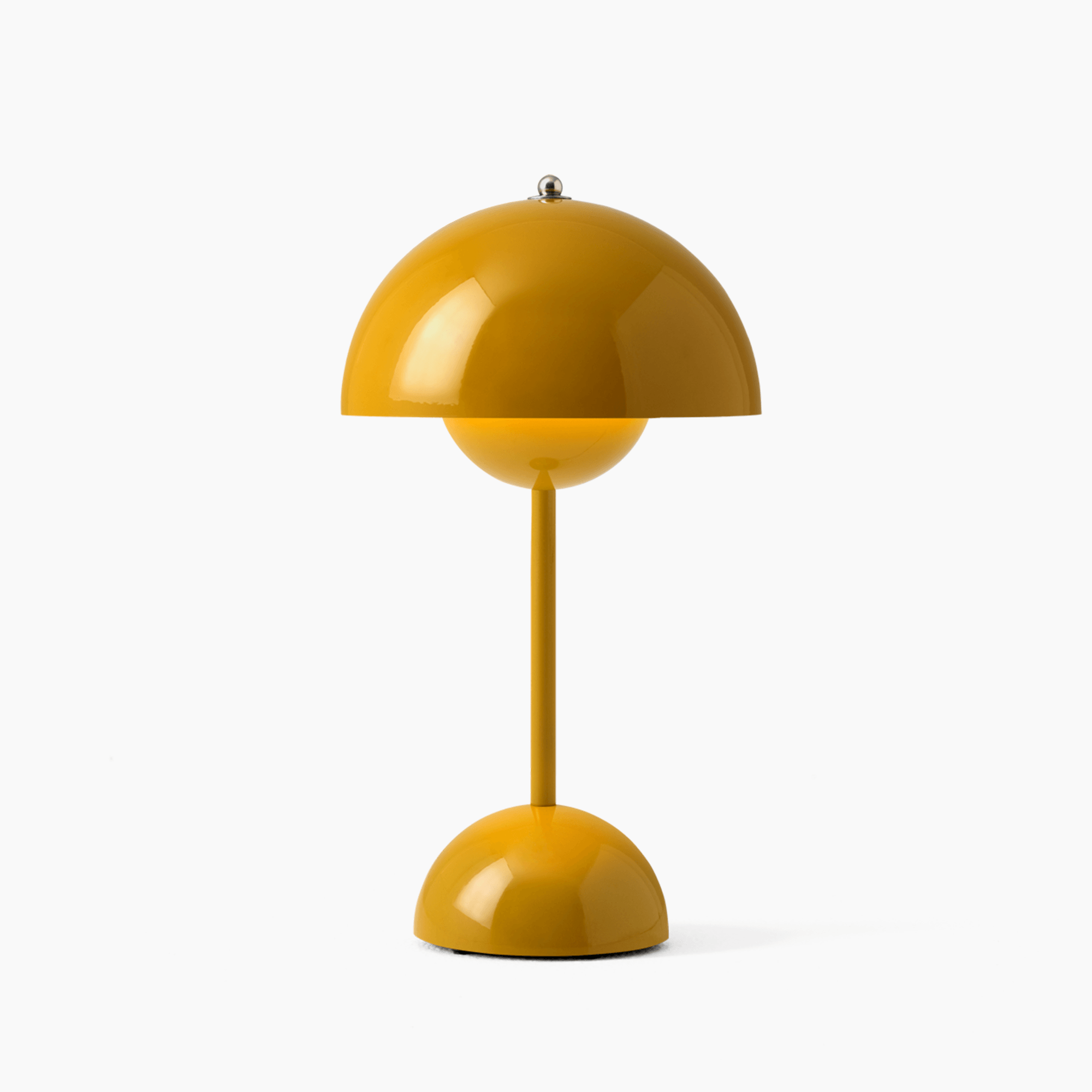 Moderne LED-Tischlampe mit skandinavischer verstellbarer Beleuchtung für eine elegante Atmosphäre