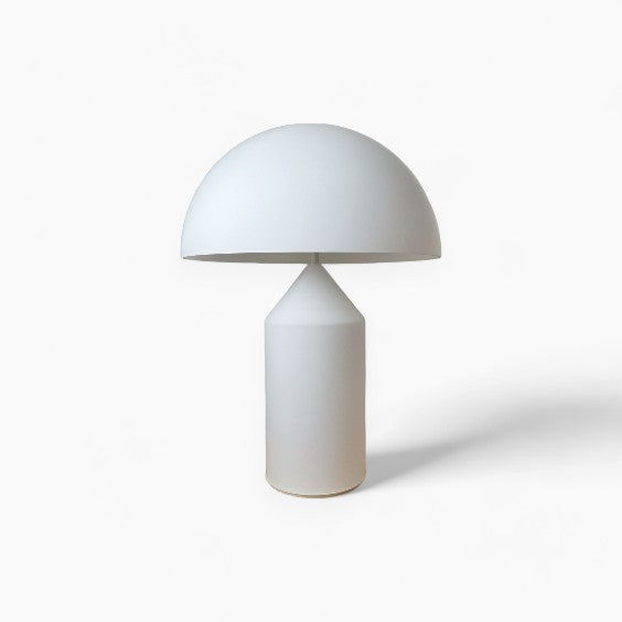 Moderne Tischlampe aus Metall – Langlebige Eleganz und energieeffiziente Beleuchtung