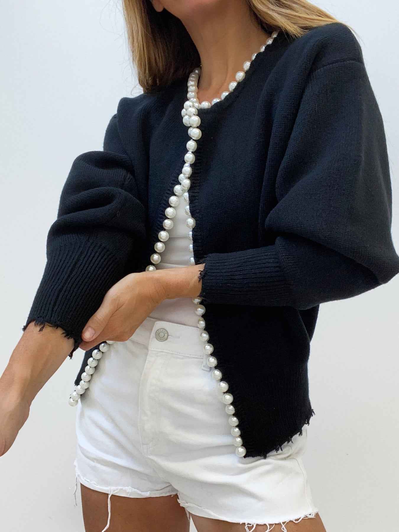 Kalina Eleganter Perlen-Cardigan für einen stilvollen Look