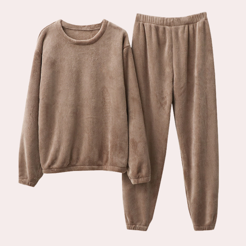 Hailey | Bequemes und schickes 2-teiliges Damenoutfit für einen lässigen Stil