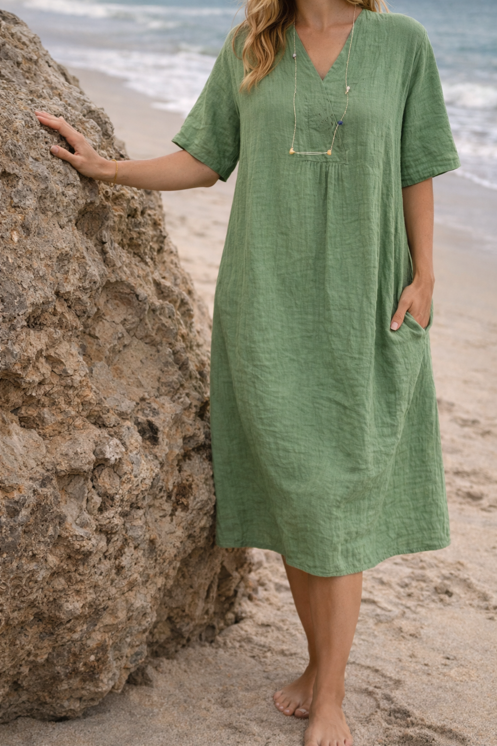 Damen Leinen Midikleid - Entspannter Schnitt mit V-Ausschnitt