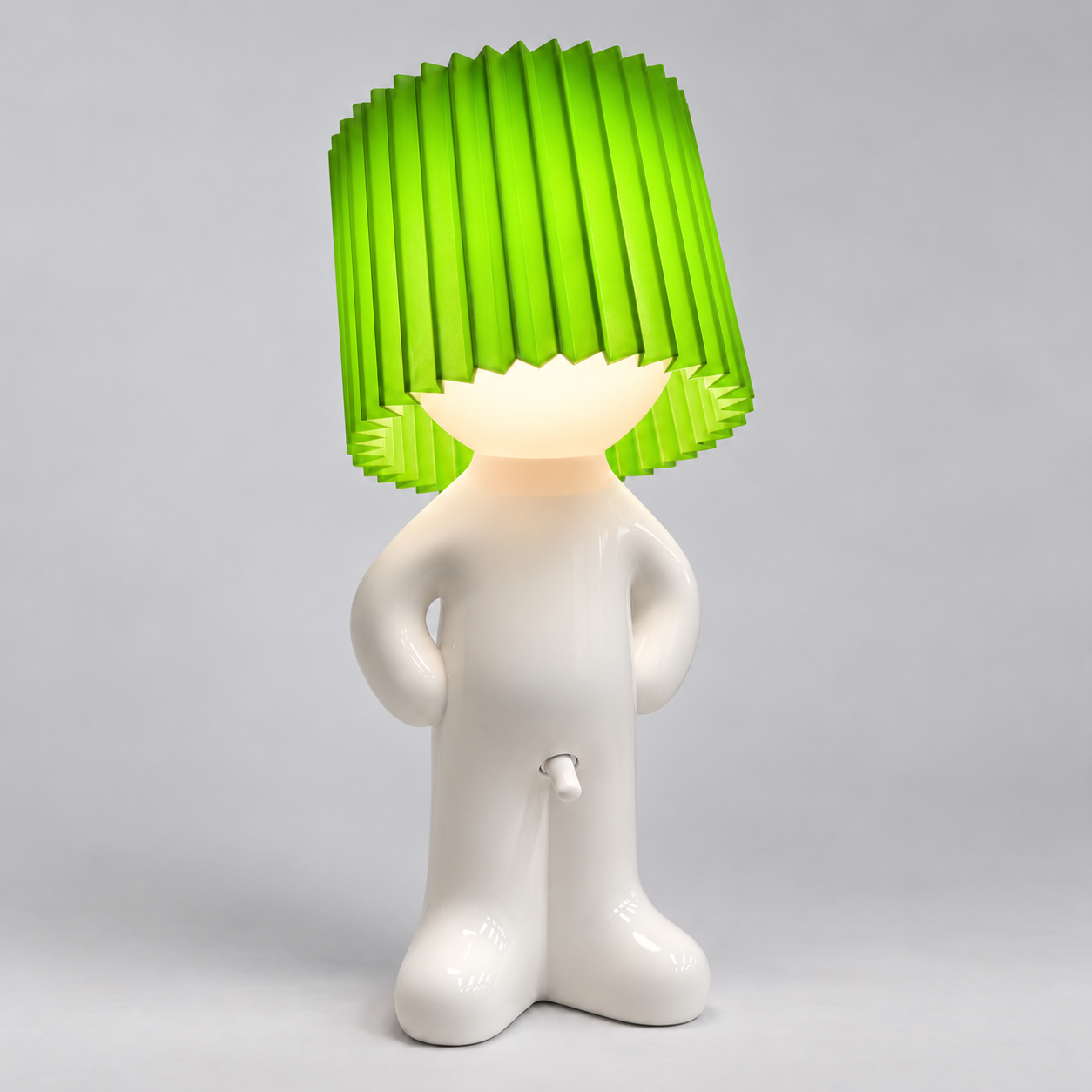 Tischlampe Figur - Dekoratives Design mit Plisseeschirm und LED