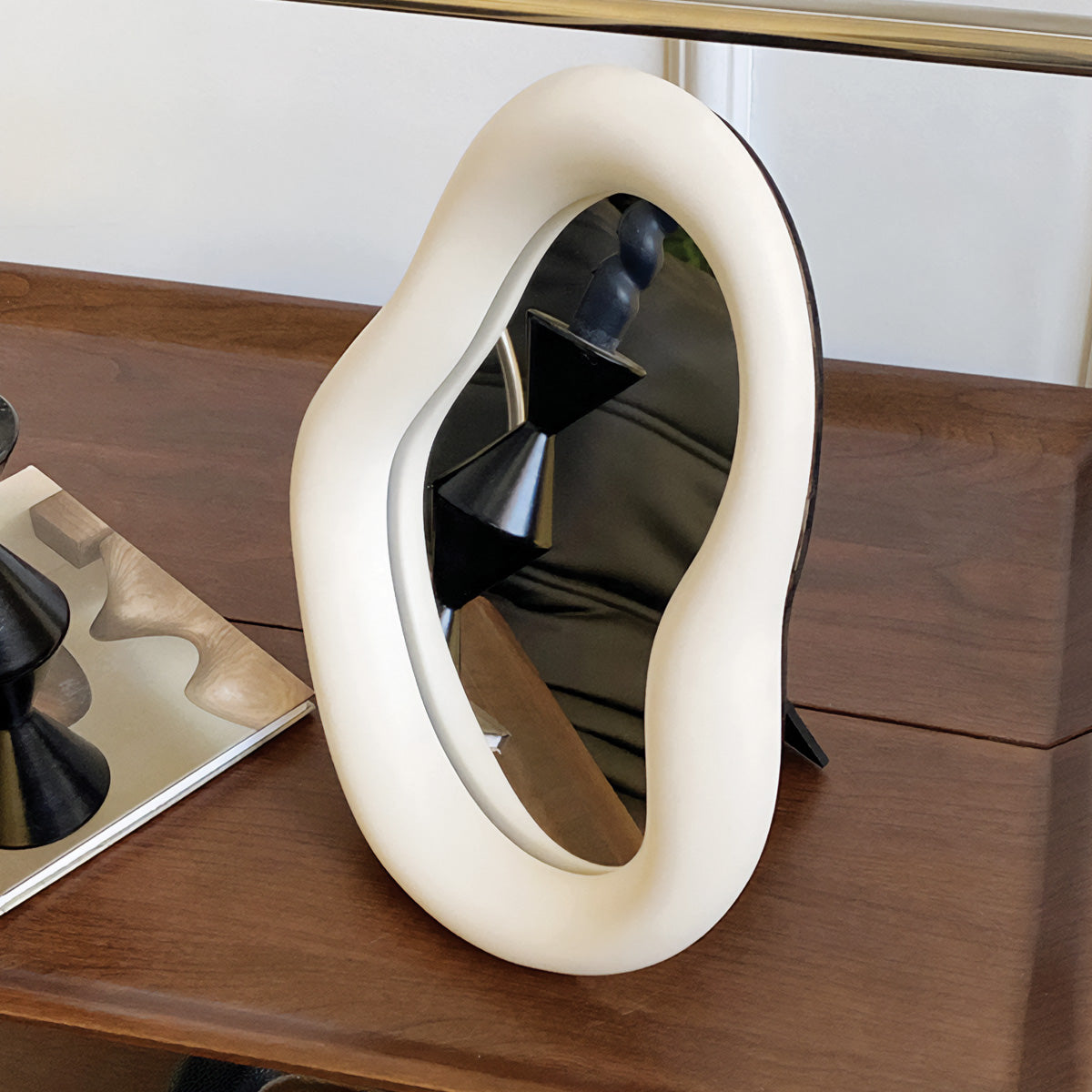 Dicker Tischspiegel mit elegantem und modernem Design zur Aufwertung Ihrer Räume