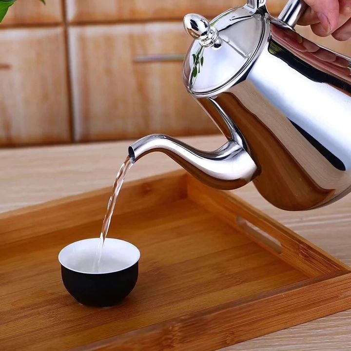 Induktions-Wasserkocher mit Filterfunktion - Gold & Silber