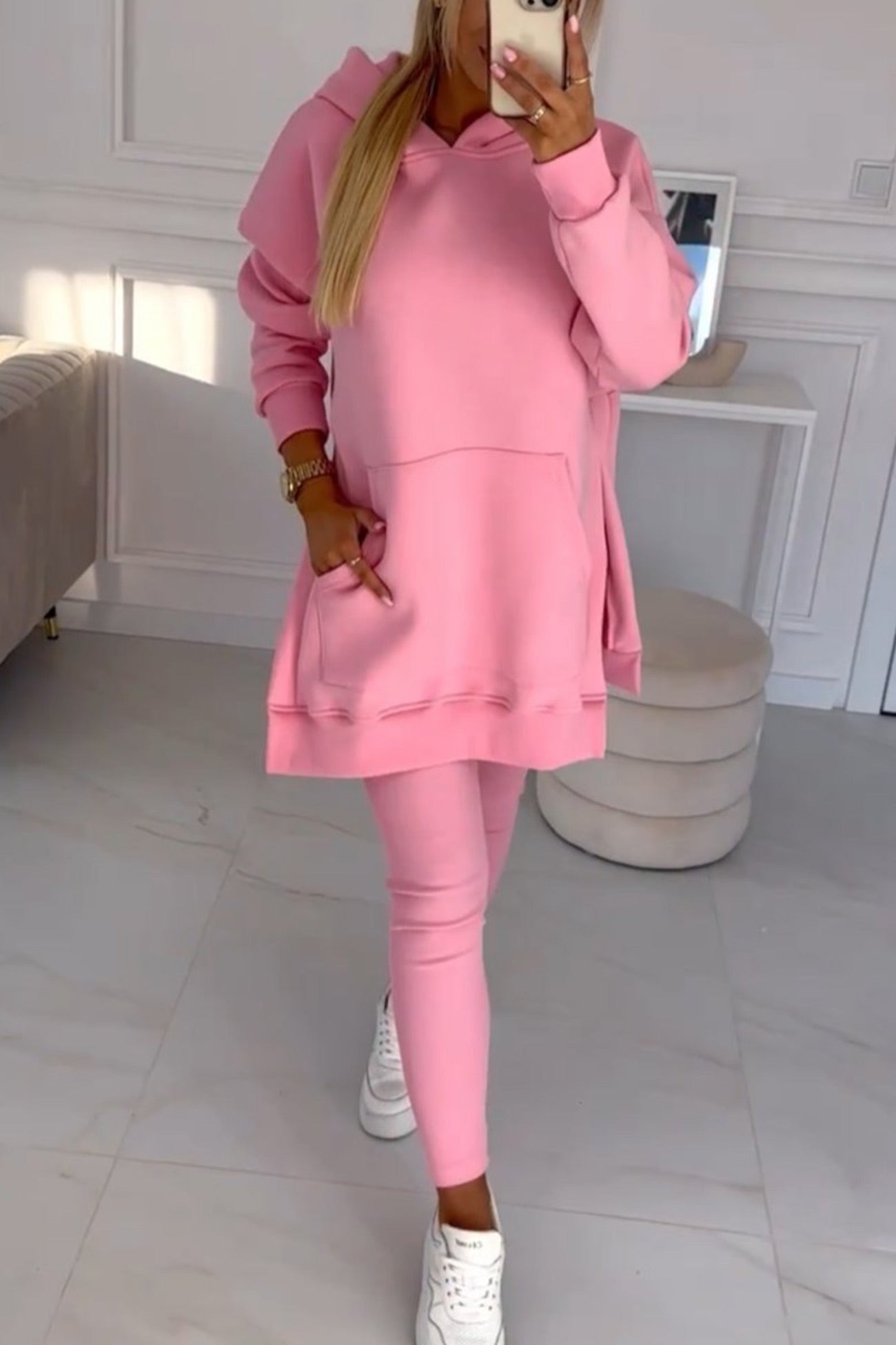 Damen Midikleid mit Schlitz und Kapuze 4