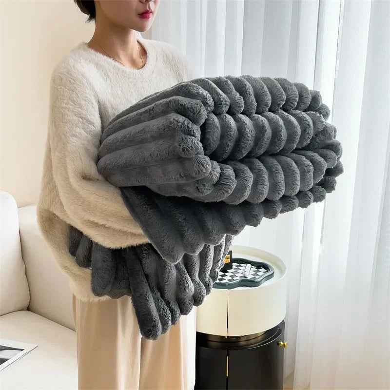 Dicke Plüsch-Kuscheldecke Ultra Weich Warm für Sofa und Bett